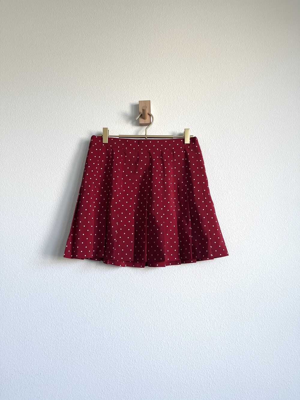 Vintage 80s Tail Polka Dot Pleated Burgundy Mini Tennis Skirt
